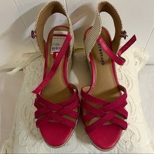 Hot pink cranberry cork heel wedges summer beachy sandals shoes